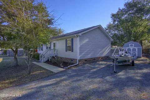 104 Sunset Ct, Hampstead, NC 28443 photo 4