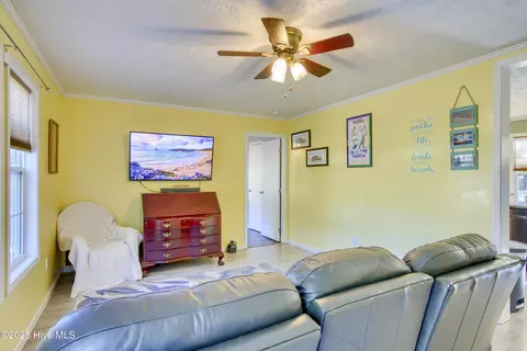 104 Sunset Ct, Hampstead, NC 28443 photo 7