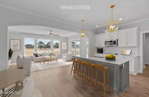 323 Taylorwood Dr, Beaufort, NC 28516