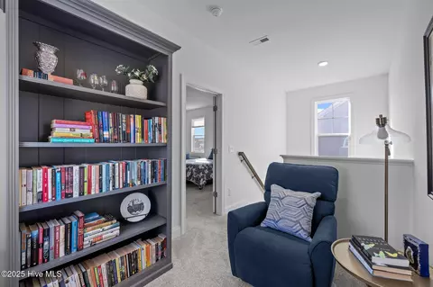 Entry Way - 432 Skimmer Cv, Beaufort, NC 28516 photo 1 of 1