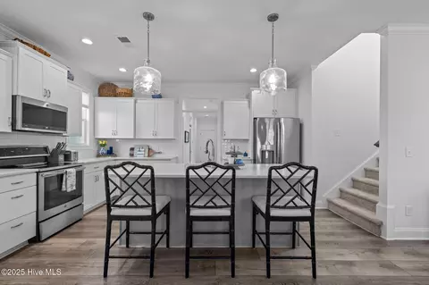 Kitchen - 432 Skimmer Cv, Beaufort, NC 28516 photo 2 of 3