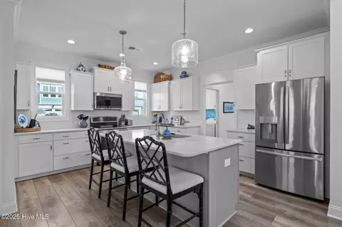 Kitchen - 432 Skimmer Cv, Beaufort, NC 28516 photo 1 of 3