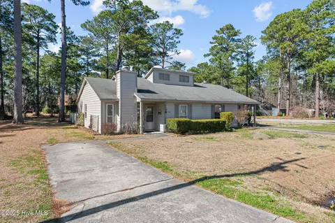 1637 Racetrack Rd, New Bern, NC 28562