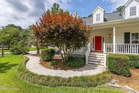 110 E Pointe Rd, Rocky Point, NC 28457 photo 3