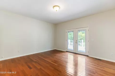 110 E Pointe Rd, Rocky Point, NC 28457 photo 21