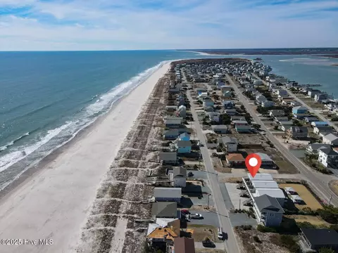 1344 Ocean Blvd #E, Topsail Beach, NC 28445