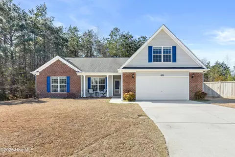 405 Mossy Oak Ln, Jacksonville, NC 28540