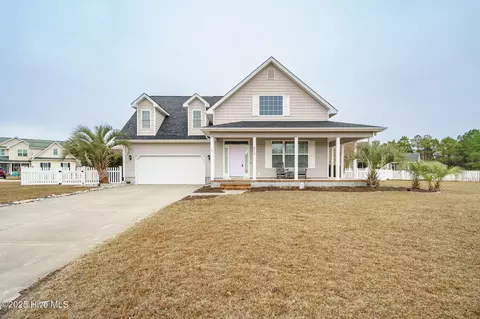 3512 White Dr, Morehead City, NC 28557