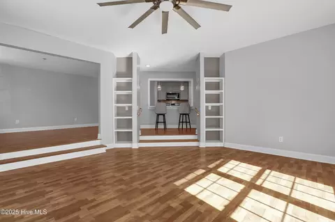 Living - 360 Hickory Point Rd, Hampstead, NC 28443 photo 2 of 3