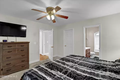 Bedroom - 360 Hickory Point Rd, Hampstead, NC 28443 photo 3 of 5
