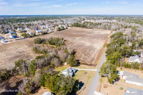 View/Area - 360 Hickory Point Rd, Hampstead, NC 28443 photo 5 of 11