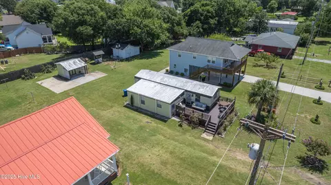 115 Hill St, Cedar Point, NC 28584 photo 6
