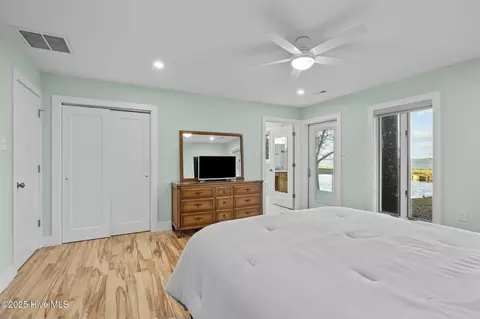 136 Oakleaf Dr, Pine Knoll Shores, NC 28512 photo 34