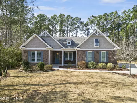 104 Fishermans Cv, Sneads Ferry, NC 28460