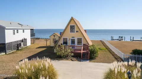 709 Harbour View Dr, Kill Devil Hills, NC 27948