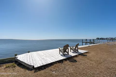 709 Harbour View Dr, Kill Devil Hills, NC 27948 photo 2