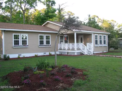 3108 Tootle Rd, Morehead City, NC 28557