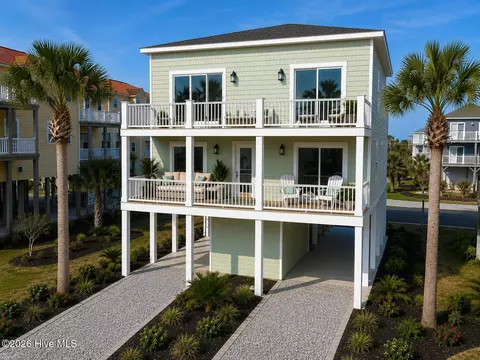 1518 Wahoo St, North Topsail Beach, NC 28460