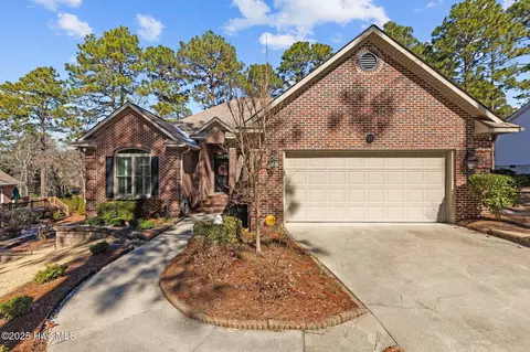 15 Ivy Way, Pinehurst, NC 28374
