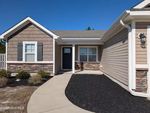 4071 Ironstone Ct, Leland, NC 28451