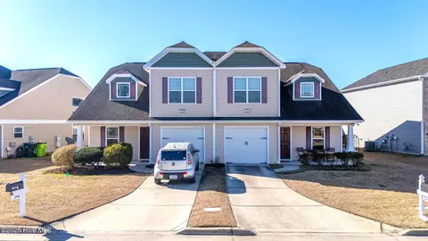 204 Walton Dr #B, New Bern, NC 28562