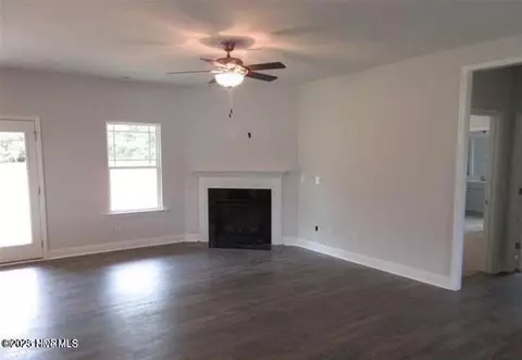 1002 Dynamic One Dr, New Bern, NC 28562 photo 9