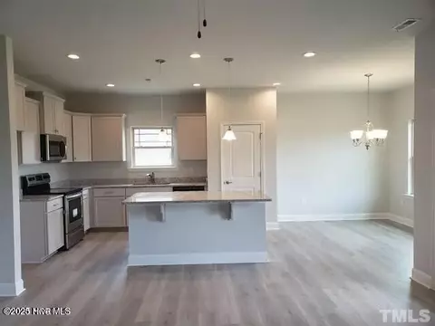 1002 Dynamic One Dr, New Bern, NC 28562 photo 4