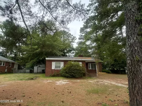 1300 Cotten Rd, Greenville, NC 27858