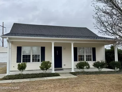 800 Caspian Ct, Wilmington, NC 28411