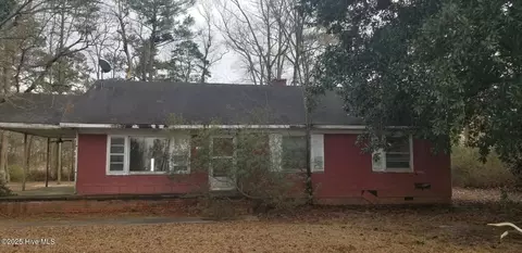 2637 Elm Grove Rd, Kinston, NC 28504