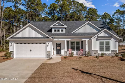 180 Boundaryline Dr NW, Calabash, NC 28467