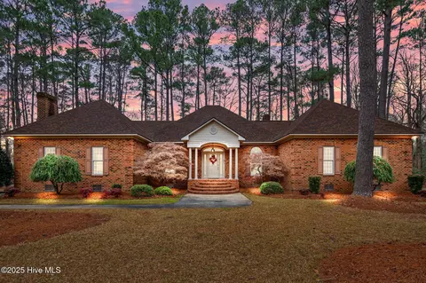 102 Rappahannock Dr, Chocowinity, NC 27817