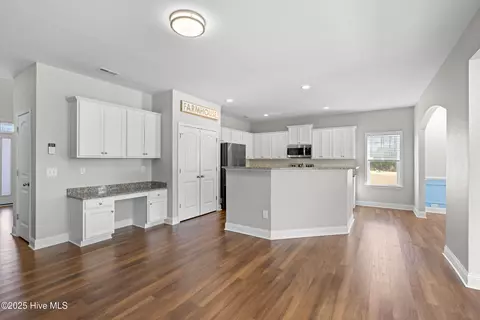 330 Bear Run, Maple Hill, NC 28454 photo 15
