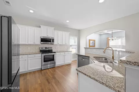 330 Bear Run, Maple Hill, NC 28454 photo 16