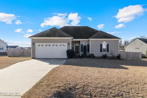 316 Stillwater Creek Dr, Goldsboro, NC 27534