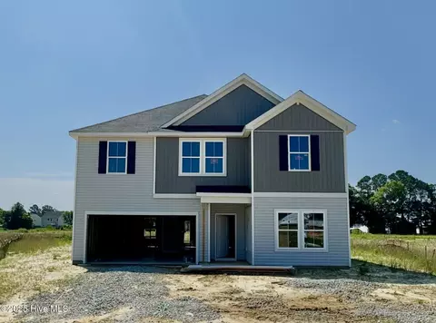 512 Bellefonte Ct, Richlands, NC 28574