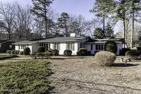 3700 Hawthorne Rd, Rocky Mount, NC 27804
