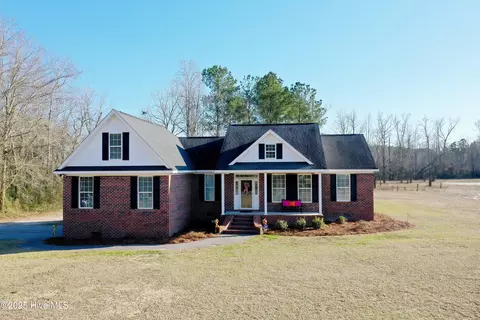 3564 Paul Wiloughby Rd, Evergreen, NC 28438