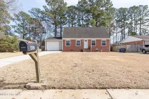 402 Linwood Dr, Jacksonville, NC 28546