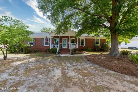 2020 Pinedale Rd, Rockingham, NC 28379