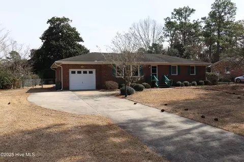 1907 Fordham Rd, Wilmington, NC 28403