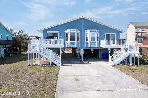 229 Port Dr, North Topsail Beach, NC 28460