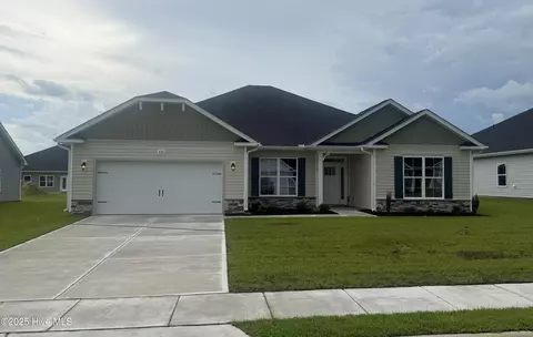 436 Seashore St, Grimesland, NC 27837