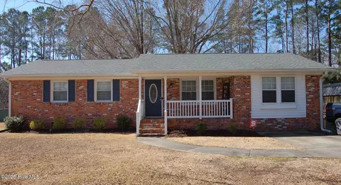 621 Lee Dr, Havelock, NC 28532