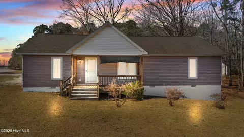 36 Deer Walk Rd, Tarboro, NC 27886