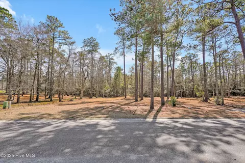418 Laurel Valley Dr, Shallotte, NC 28470