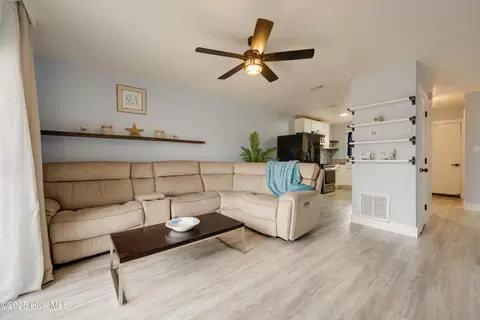 128 W Kitty Hawk Rd #B5, Kitty Hawk, NC 27949 photo 6