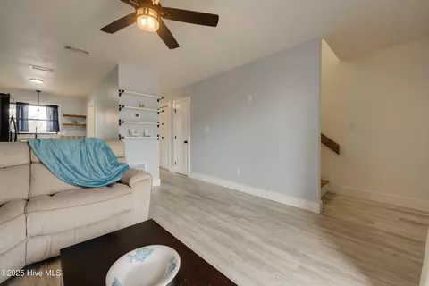 128 W Kitty Hawk Rd #B5, Kitty Hawk, NC 27949 photo 8