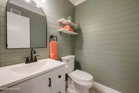 128 W Kitty Hawk Rd #B5, Kitty Hawk, NC 27949 photo 9