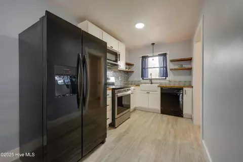 128 W Kitty Hawk Rd #B5, Kitty Hawk, NC 27949 photo 5